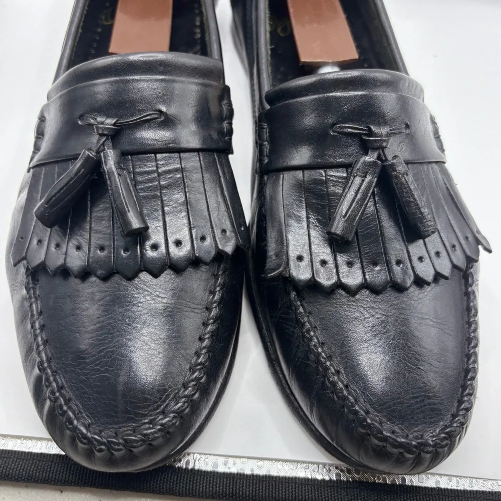 Vintage Kiltie Tassel Loafers Oleg Cassini 10.5M Black Leather Fremont Brazil